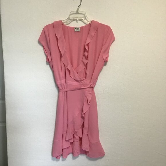Aritzia Sunday Best Savoy Wrap Dress in Gemini Pink Size 8 - Picture 8 of 11